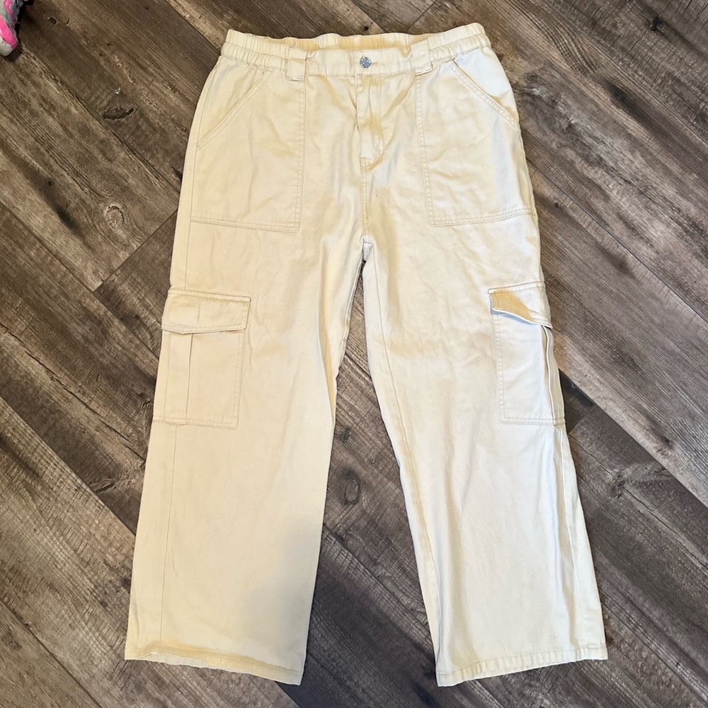 Cargo khaki pants